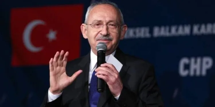 Kılıçdaroğlu’nun konvoyuna saldırı