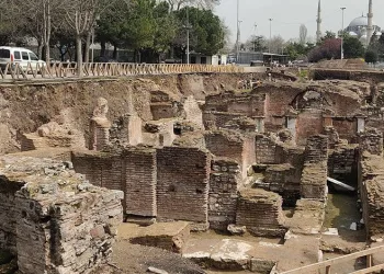 Roma dönemine ait heykel bulundu
