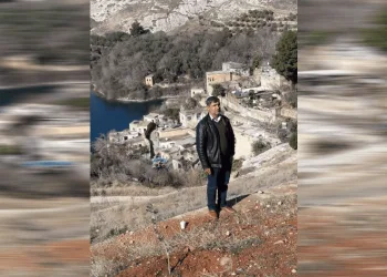 Davetli olarak gittiği düğünde öldü