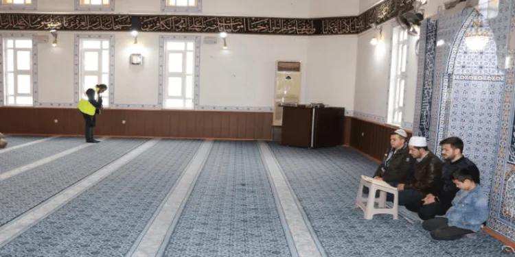 Hava sıcaklığı arttı, vatandaş sahile koştu