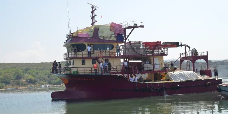 Denizlerde endüstriyel av yasağı başladı