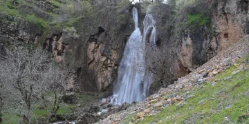 Şırnak’ta sel sonrası dev şelale oluştu