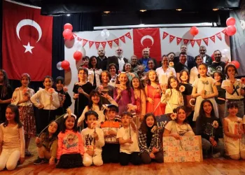 Nazilli’de minikler büyüklere taş çıkarttı