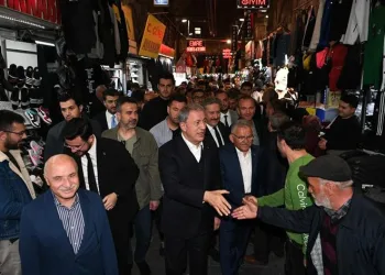 Tarihi kapalı çarşı esnafına ziyaret