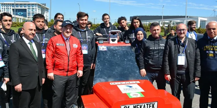 Otonom aracıyla TEKNOFEST finalinde yarıştılar