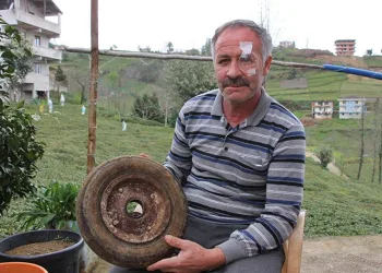 Lastiğe hava basarken canından oluyordu
