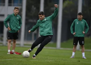 Bursaspor, Düzcespor maçı hazırlıklarına başladı