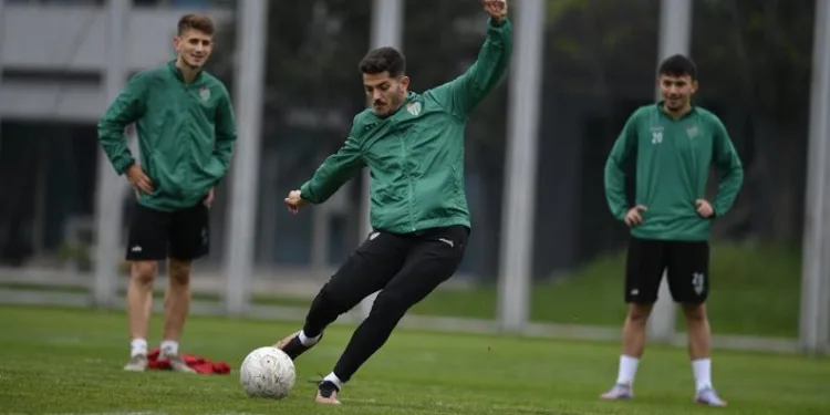 Bursaspor, Düzcespor maçı hazırlıklarına başladı
