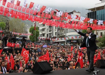 “Biz özgürlüğünden taviz vermez bir milletiz”