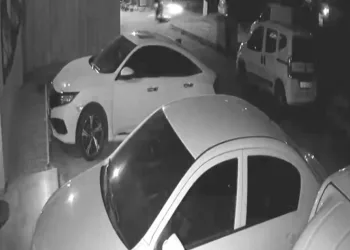 Motosikletli kuryeyi pompalı tüfekle vurdular