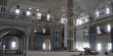 Abdülhamid Han Camii tadilata alındı