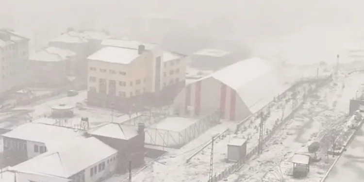 Nisan ayında kış geri geldi