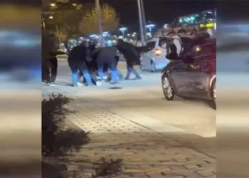 Vatandaşlarla bekçiler arasında kavga