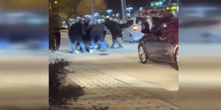 Vatandaşlarla bekçiler arasında kavga