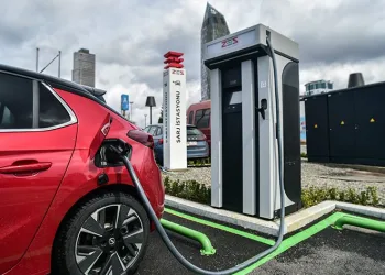 Elektrikli otomobile geçiş hızlandı