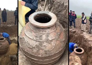 Tarla sürerken tarihi küp buldu