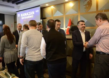 Başkan Yılmaz belediye personeli ile bayramlaştı
