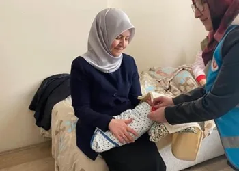 Yeni doğum yapan annelere bebek bohçası