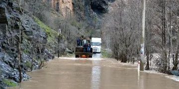 Munzur çayı taştı