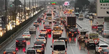 Yağmur sonrası trafik yoğunluğu yaşandı