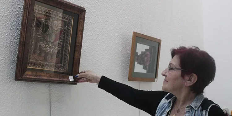 Sanatını emekli olduktan sonra sergiledi