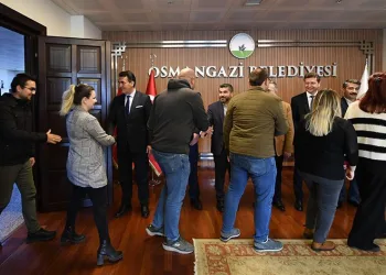 Başkan Dündar, personelle bayramlaştı