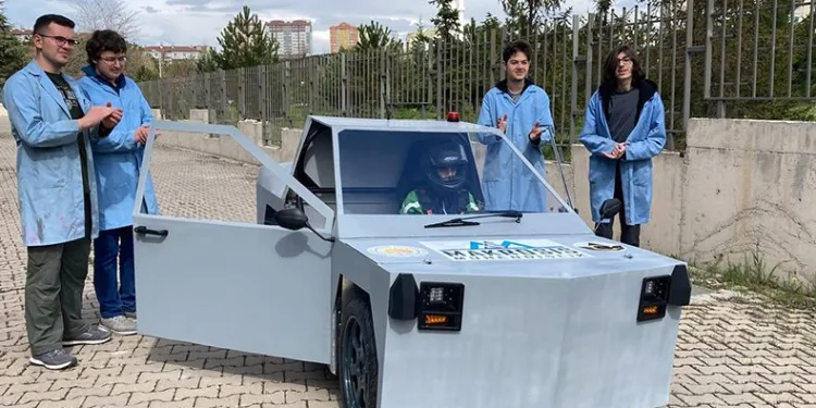 Elektrikli araç “Evcar V2” TEKNOFEST’te yarışacak