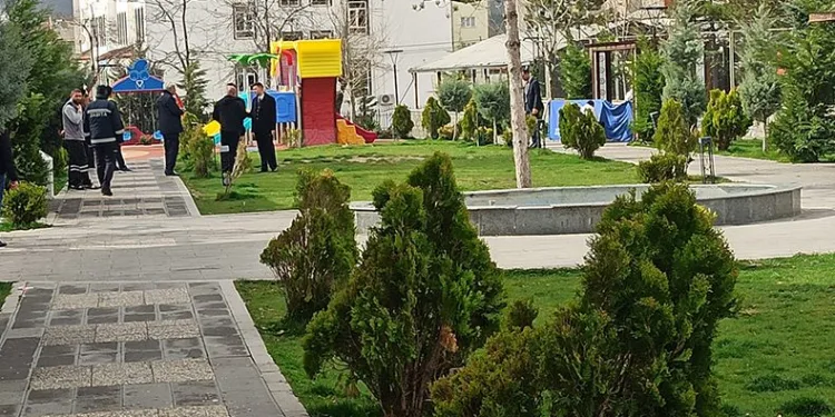 Parkta cansız beden bulundu