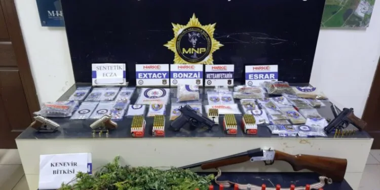 Uyuşturucu operasyonlarında 66 kişi gözaltına alındı