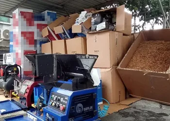Villayı sigara fabrikasına çevirmişler