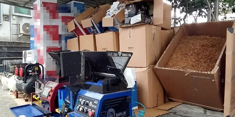 Villayı sigara fabrikasına çevirmişler