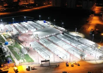 Afetzede aile bayrama yeni yuvalarında girdi