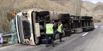 “Ölüm kavşağı”nda yine kaza