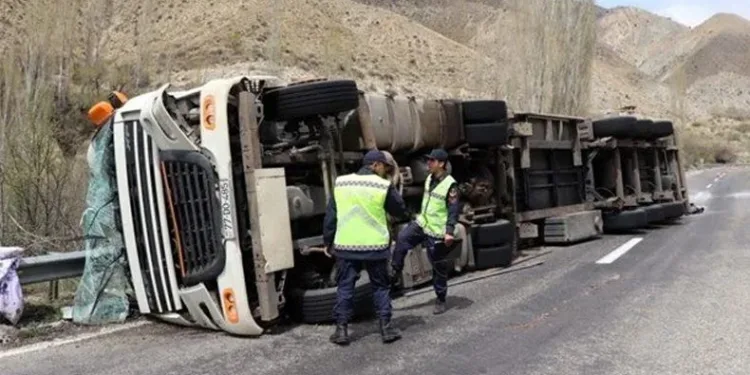 “Ölüm kavşağı”nda yine kaza