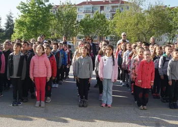 Öğrenciler yeniden ders başı yaptı