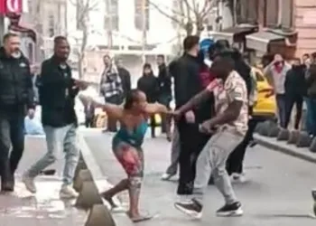 Dinlenip dinlenip kavga ettiler