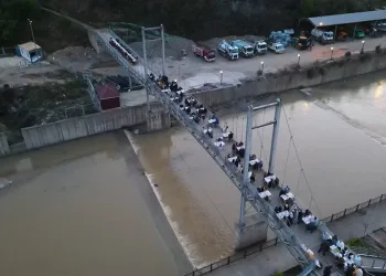 Minyatür Köprüde 500 kişi iftar yaptı