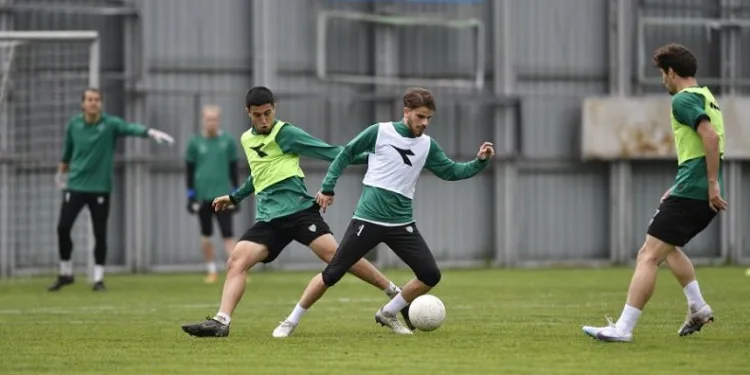 Bursaspor’da hazırlıklar başladı
