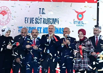Karaismailoğlu ve Kirişci, Et ve Süt Kurumu açılışına katıldı