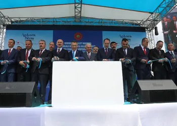 Yüksek Hızlı Treni Kırıkkale’de coşkuyla karşılandı