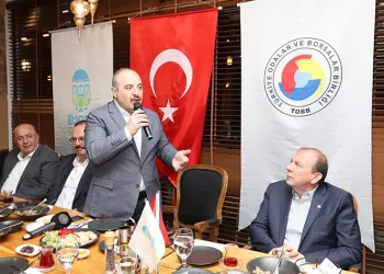 Varank, Bursa Ticaret Borsası’nın sahurunu katıldı