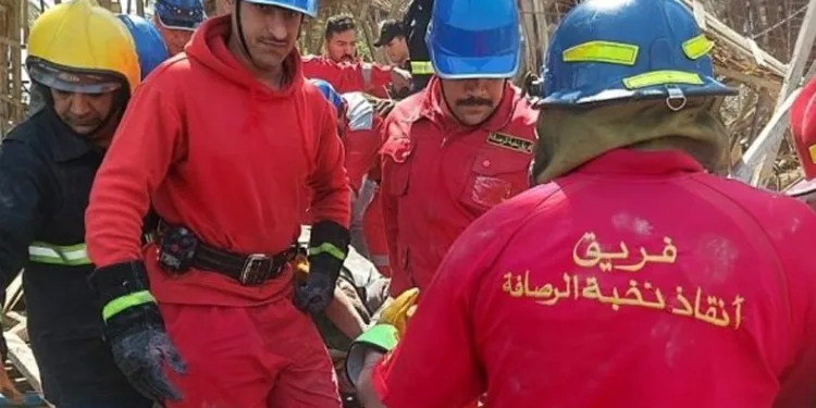 İnşaat halindeki AVM çöktü