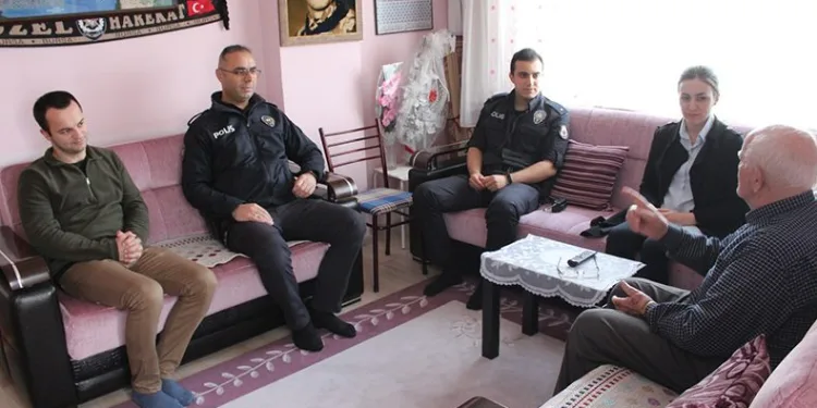 Emniyet teşkilatından şehit ailelerine bayram ziyareti