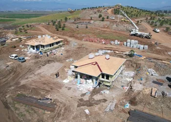 İlk köy evleri bayramda teslim edilecek