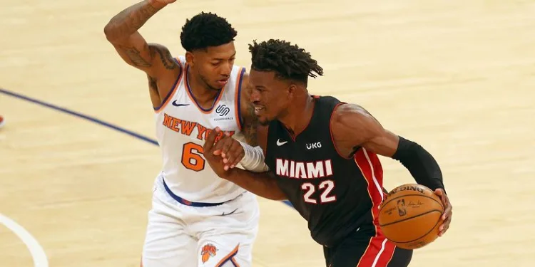NBA’de Heat ve Knicks konferans yarı finaline yükseldi
