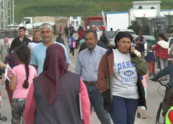 Görevde olan askere ailesinden bayram sürprizi