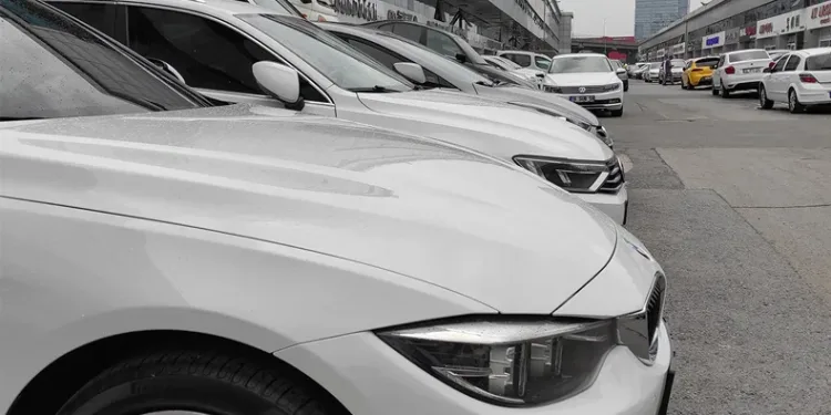 Kiralık araçlara yoğun talep