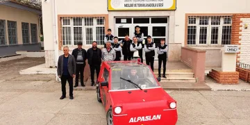 Liselilerin yaptığı araç TEKNOFEST’te yarışacak