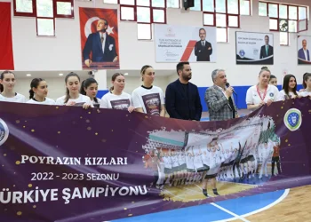 Şampiyonlara coşkulu kutlama