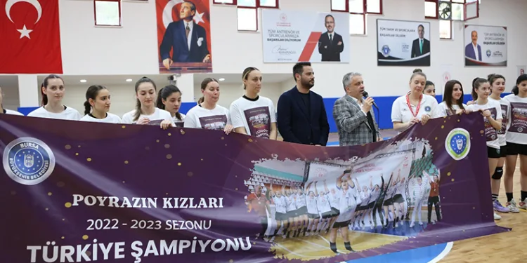 Şampiyonlara coşkulu kutlama